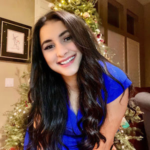 Meet your Posher, Gabriela